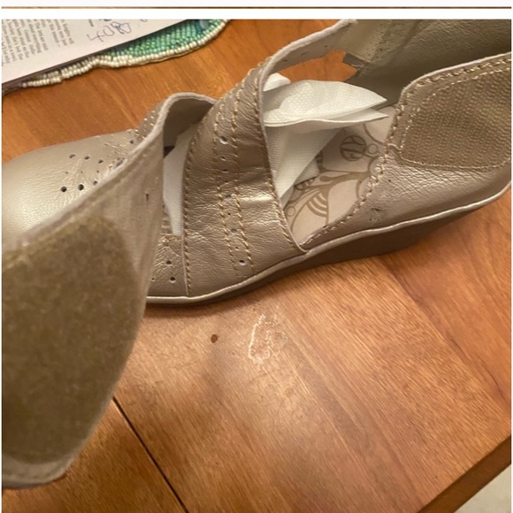 Gold Fly London wedges - Picture 2 of 3